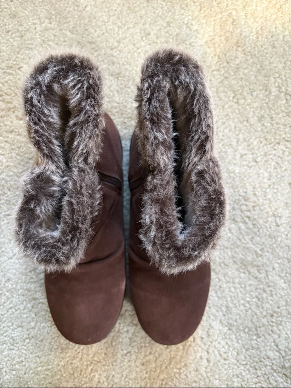 Khombu Brown Faux-Fur Trim Winter Ankle Boots-Size 8
